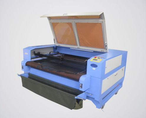 fabric laser 495x400 - Использование автомобили-интерьера-OMNI Лазерная машина