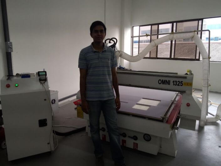 omnicnc in Singapore 705x529 - CNC Plasma Cutting Machine