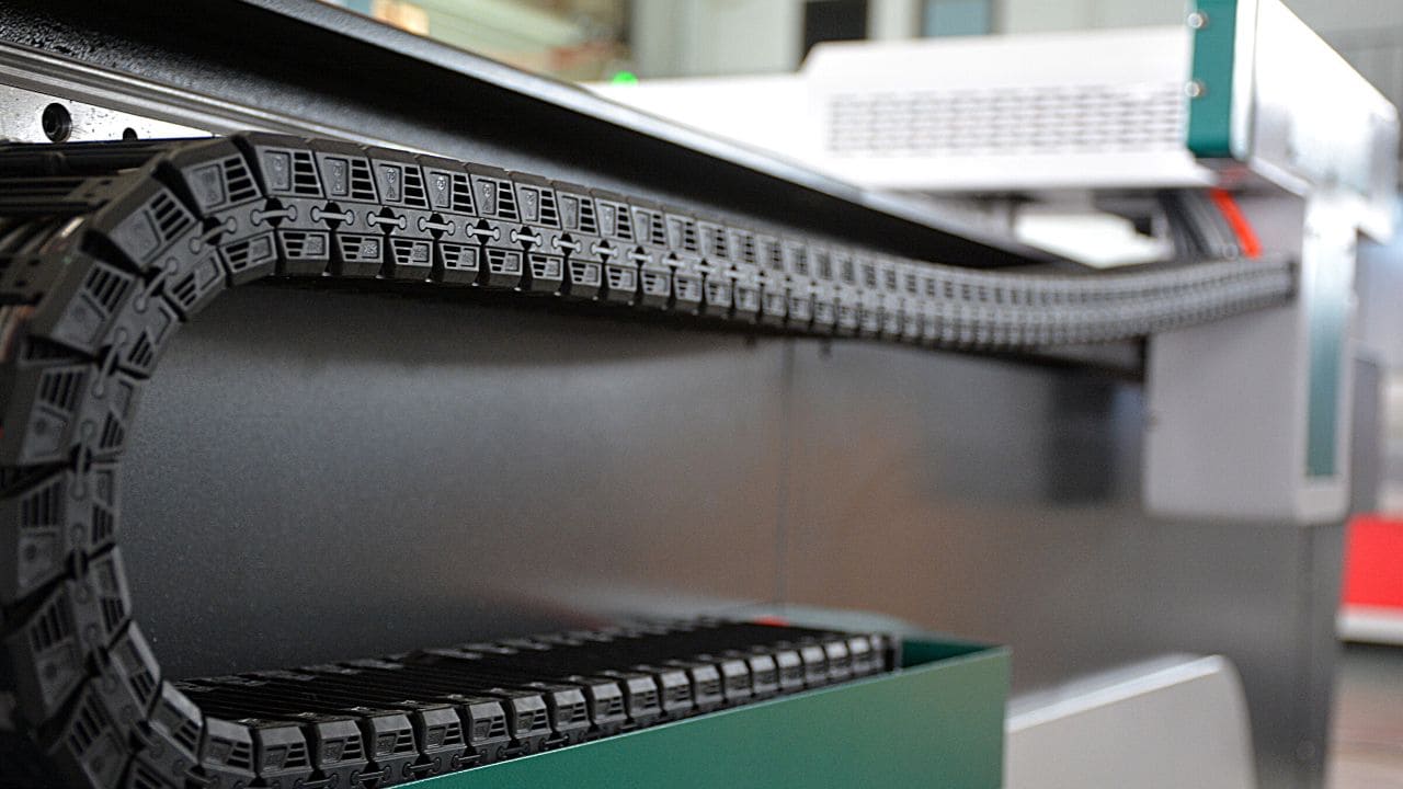 3 5 - Digital Cutting Machine -Conveyor Table