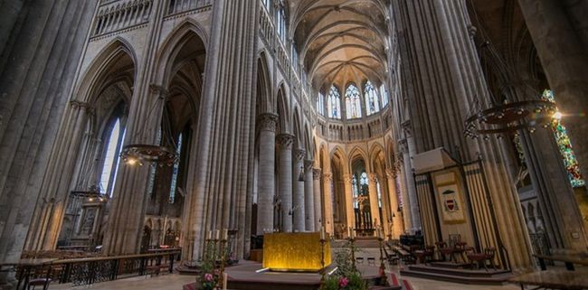 Structure of the Norte Dame Church